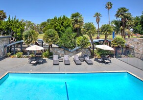 12130 Old River School Rd in Downey, CA - Building Photo