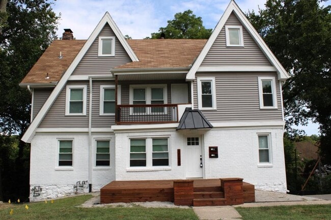 property at 5025 Lydia Ave