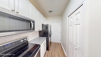 448 Sherwood Oaks Dr in Orange Park, FL - Building Photo - Building Photo