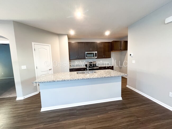 521 Rochdale Run in Delaware, OH - Building Photo - Building Photo