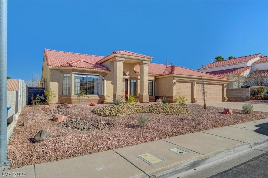 904 Swift Bear St in Henderson, NV - Building Photo