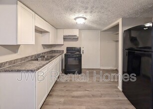 7201 Arlington Expy in Jacksonville, FL - Building Photo - Building Photo