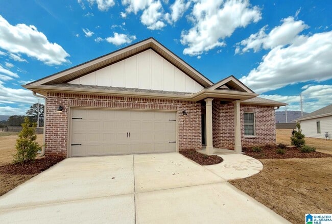 4602 Hampton Glen Circle SE in Owens Cross Roads, AL - Building Photo - Building Photo