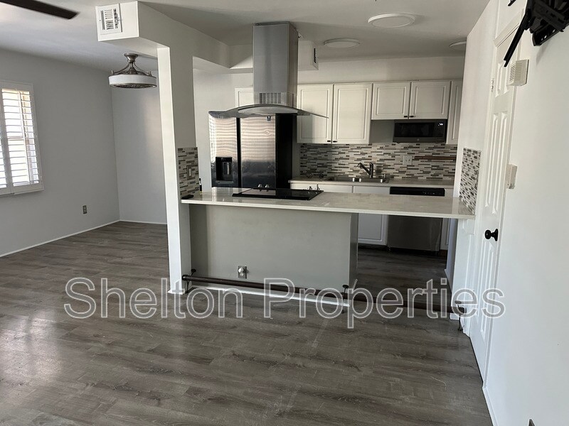 8029 E Glenrosa Ave in Scottsdale, AZ - Building Photo