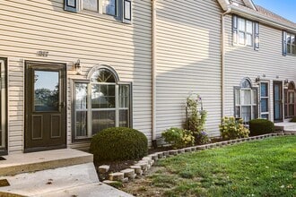 217 Stonebridge Ln in Smithville, MO - Building Photo - Building Photo