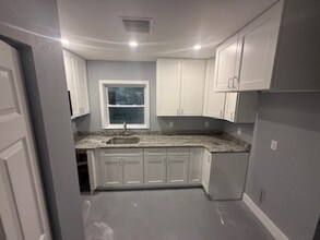 4855 Fairfield Ave S in St. Petersburg, FL - Building Photo - Building Photo