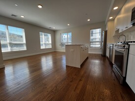 9 Everett St, Unit 203 in Boston, MA - Building Photo - Building Photo