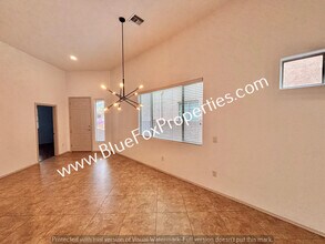 12785 N Seacliff Pl in Oro Valley, AZ - Building Photo - Building Photo