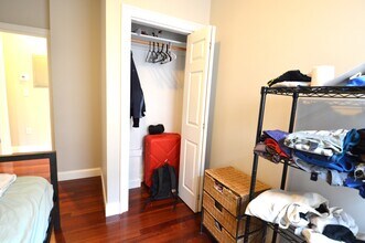 10 Bristol St, Unit 3 in East Cambridge, MA - Building Photo - Building Photo