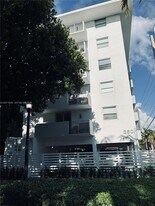 360 Meridian Ave in Miami Beach, FL - Building Photo