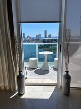3301 NE 183rd St, Unit 2608 in Aventura, FL - Building Photo - Building Photo