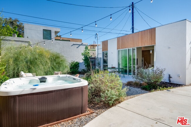 property at 1034 Vernon Ave