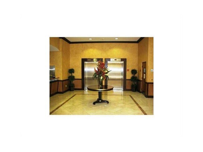 2030 S Douglas Rd, Unit 581 in Coral Gables, FL - Foto de edificio - Building Photo