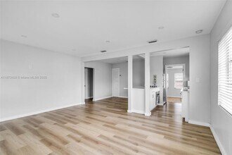 4798 SW 1st St in Coral Gables, FL - Building Photo - Building Photo