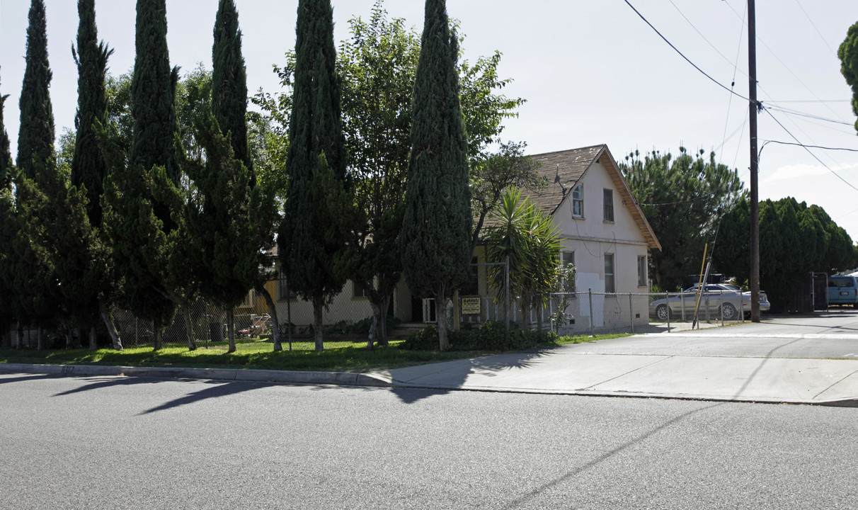 Aetna Mobile Home Park in Fontana, CA - Building Photo