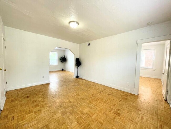 property at 7202 Lyndover Pl