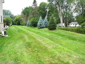 5499 Seabreeze Ln in Sterling Heights, MI - Foto de edificio - Building Photo