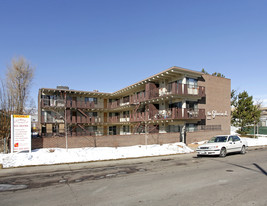 833 Dexter Apartments