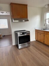 15-13 Alma Ct in Petaluma, CA - Foto de edificio - Building Photo