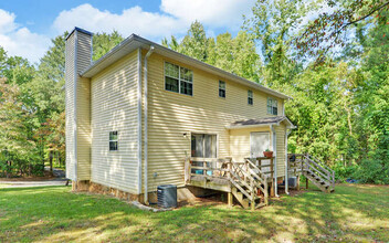 24 Churchill Dr in Toccoa, GA - Building Photo - Building Photo