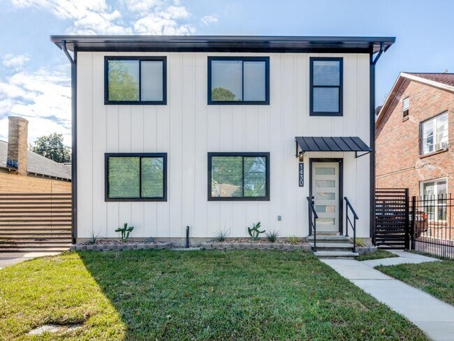 1430 Scharpe St-Unit -B in Houston, TX - Building Photo - Building Photo