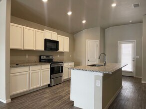 2130 N Texas Ave in Lubbock, TX - Building Photo - Building Photo