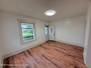 83 Tripp St in Forty Fort, PA - Building Photo - Building Photo