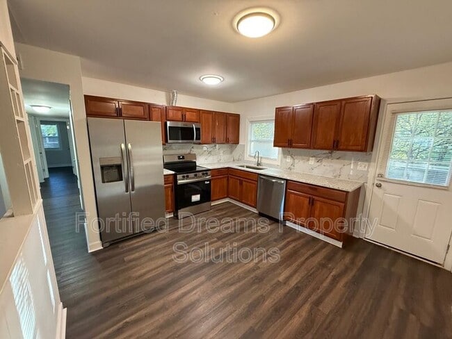 property at 5409 Amberhill Dr