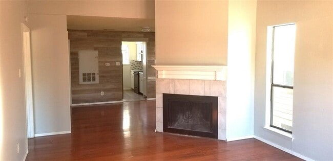 property at 1907 West Loop