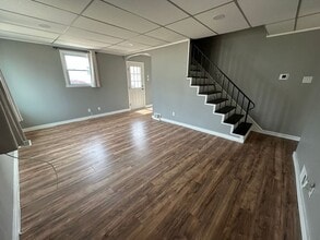 365 Hendrickson Ave in Woodbury, NJ - Building Photo - Building Photo