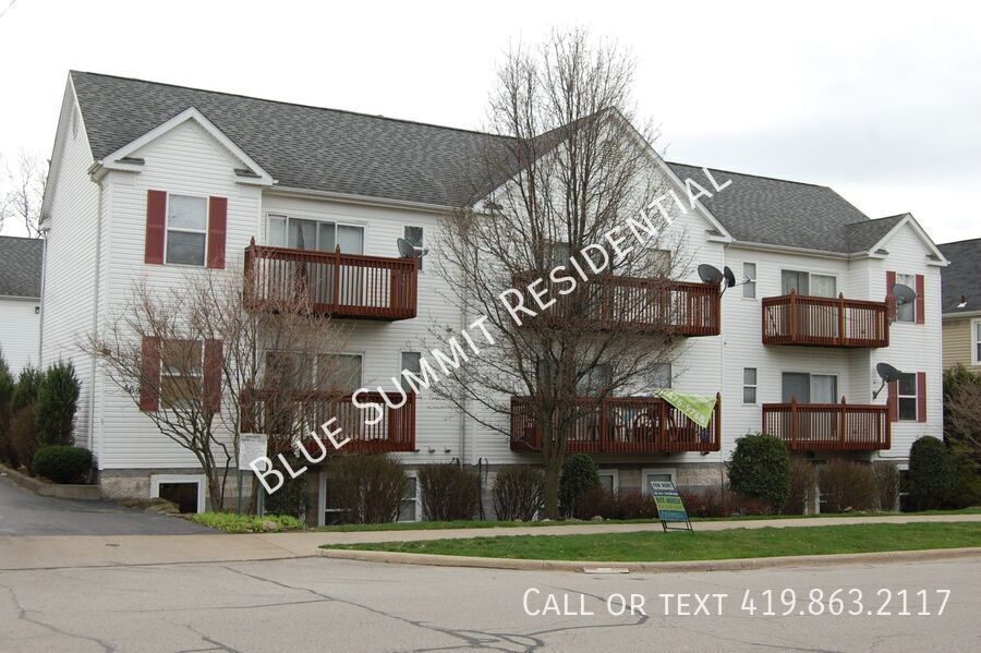 459 Spicer Street in Akron, OH - Building Photo