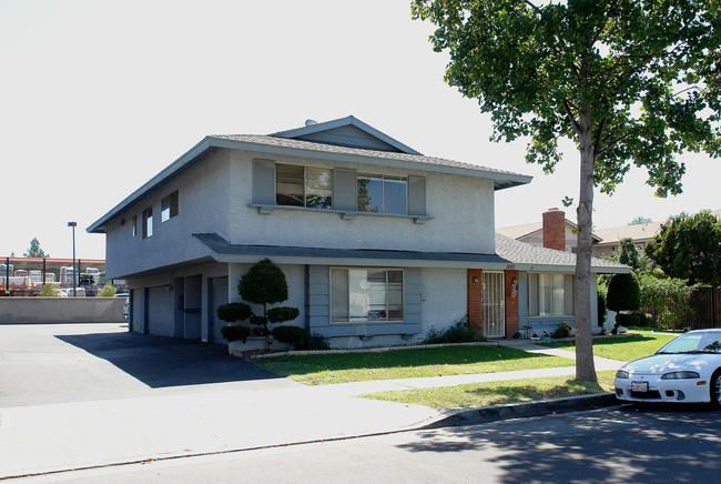 1920 E Coral Ave in Orange, CA - Building Photo - Building Photo