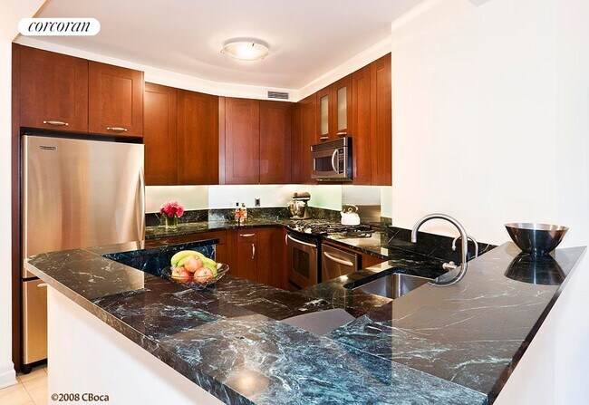 272 W 107th St in New York, NY - Building Photo - Building Photo