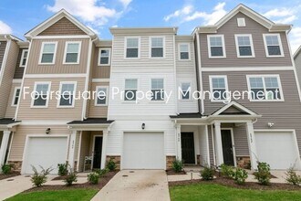 4964 Southern Magnolia Dr in Raleigh, NC - Building Photo - Building Photo