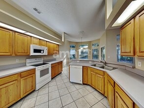 357 Maplewood Dr in Jacksonville, FL - Building Photo - Building Photo