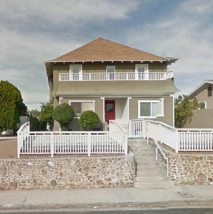 4929 Monte Vista Street, Unit C in Los Angeles, CA - Foto de edificio