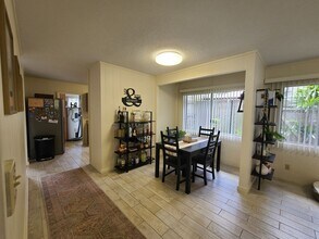 1835 Pacific Heights Rd in Honolulu, HI - Building Photo - Building Photo