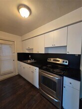 16890 NE 21st Ave in North Miami Beach, FL - Building Photo - Building Photo
