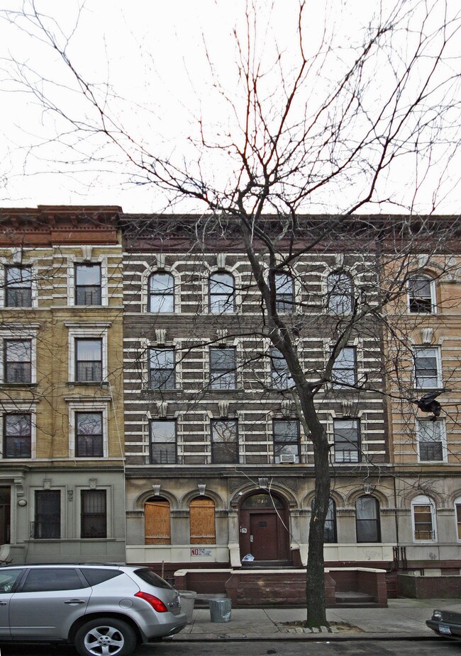 244 Madison St in Brooklyn, NY - Building Photo - Building Photo