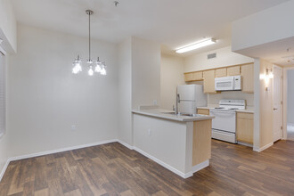Oasis at Mesa Palms Retirement Community in Mesa, AZ - Foto de edificio - Interior Photo