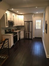 1916 Pierce St in Philadelphia, PA - Building Photo - Building Photo