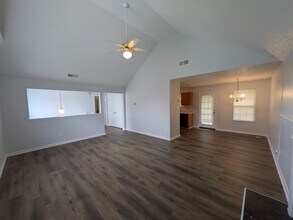 6730 Pole Creek Dr in Lithonia, GA - Building Photo - Building Photo