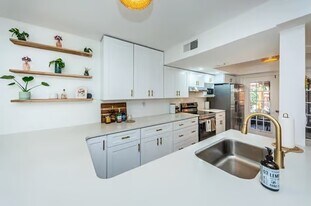 710 Fairwood Forest Dr in Clearwater, FL - Building Photo