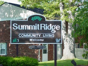 Summit Ridge Community Living in Fort Wayne, IN - Building Photo - Building Photo