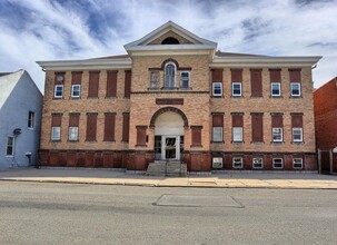 62 Logan St in Lewistown, PA - Building Photo - Building Photo