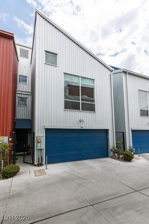 1194 Carson Ave in Las Vegas, NV - Building Photo