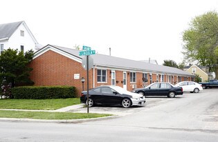 403 E Lincoln St in Findlay, OH - Building Photo