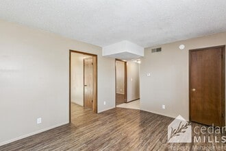 1119 S Fern St in Wichita, KS - Building Photo - Building Photo