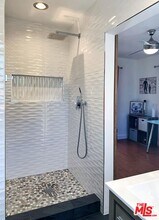 6840 Orion Ave in Los Angeles, CA - Building Photo - Building Photo