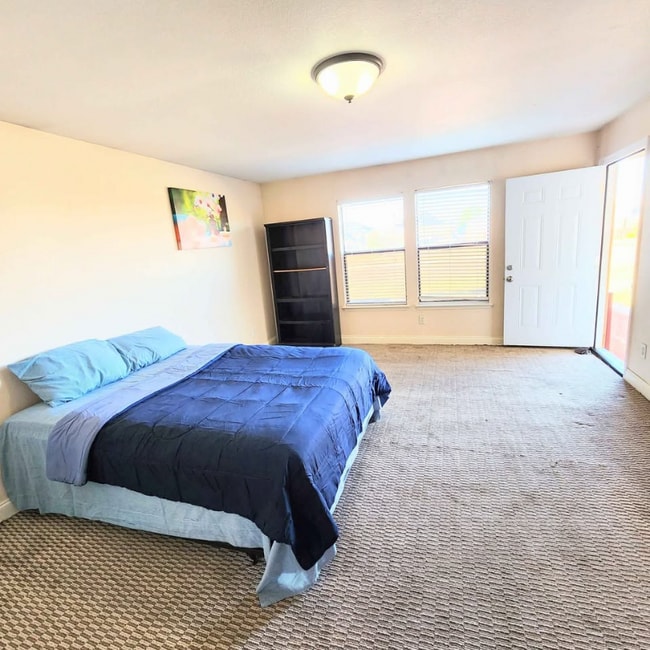 property at 5611 Aberdeen Dr